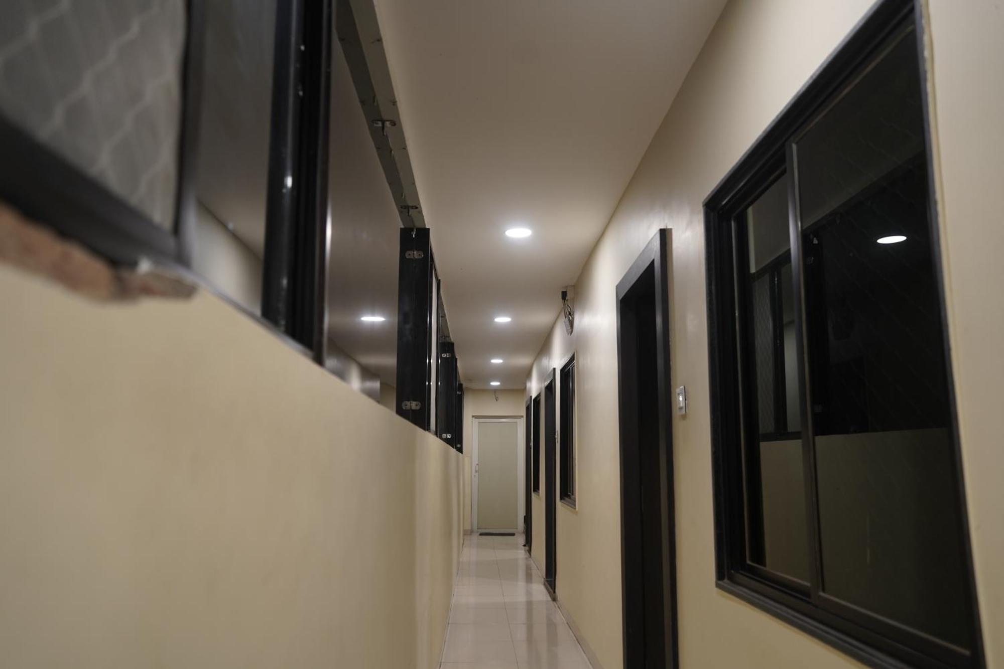 Hotel Dev Kripa 乌贾因 外观 照片